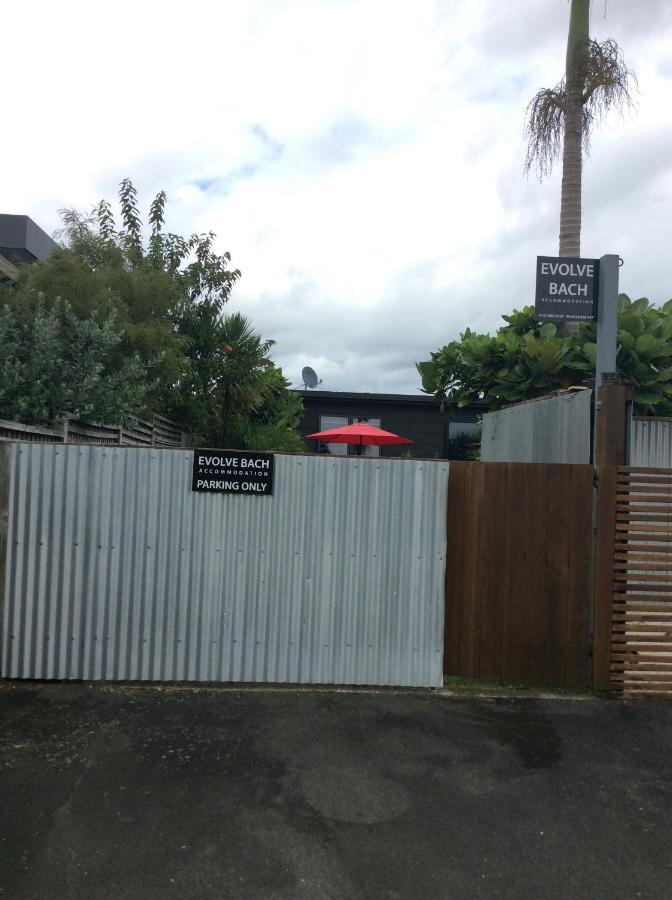 Evolve Bach Villa Whitianga Exterior photo